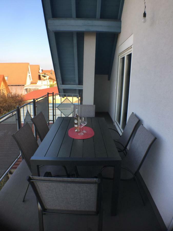 Ferienwohnung Alte B3 灵斯海姆 外观 照片